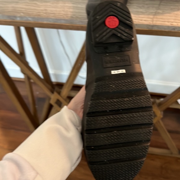 Hunter rain boots! Barely worn!!! Adjustable calf strap! - Picture 3 of 3
